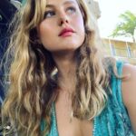 Isabelle Cornish Instagram - 💧taking poddy episode requests via @themagicdrop.podcast