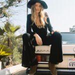 Isabelle Cornish Instagram - I bought this car from the side of a road when I was living in LA for $500, she took me all over LA, to many castings and canyons. Eventually I sold the car to a Byron bay woman who was on a trip across America looking for her missing daughter. 🙏 small world.
