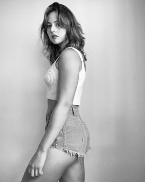 Isabelle Cornish Instagram - 2023 ⚡️