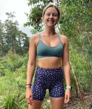 Isabelle Cornish Instagram - Trails and bee 🐝 nothing ever felt to magic