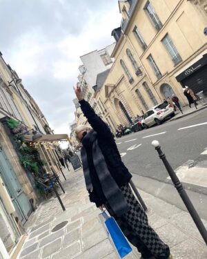 Isak Woo Instagram - Paris🇫🇷❄️