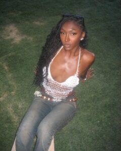 Actress Isan Elba HD Instagram Photos and Wallpapers April 2024