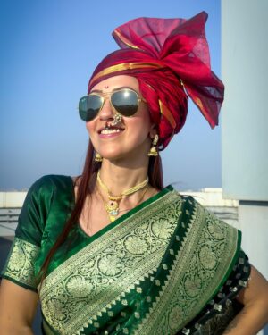 Ishita Arun Instagram - नवा वर्ष, नवी उमेद! गुढीपाडव्याच्या हार्दिक शुभेच्छा! 🎉🪔
.
.
.
.
.
.
.
.
.
.
.
.
.
.
.
.
.
.
.
.
.
.
.
.
.
.
.
.
.
.
.
.
.
.
.
.
.
.
.
.
.
.
.
#gudi #gudipadwa #gudipadwaspecial #rani #post #foryou #foryoupage #explore #sundara #apsara #apsarali #marathi #festival #newyear #fyp #nath #nathni #marathilook #saree #fashion #exploremore