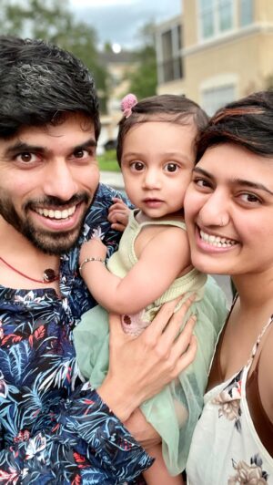 Iswarya Prabakar Instagram - Kissie sandwiching Kalki on her 11th month bday ❣️
One more month to go for the big one 🎂 
•
#babyk #kalki #mylove #ipk #ipkforever #iceicebaby