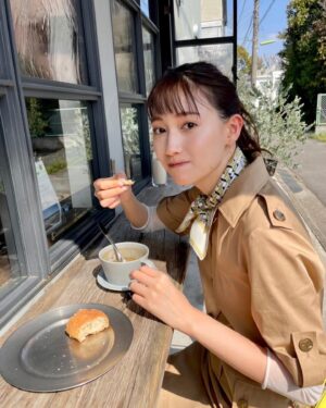 Ito Ohno Instagram - BAILA6月号にてパン屋巡りしてきました。ぜひチェックしてください☺️
@baila_magazine