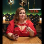 Itziar Castro Instagram - ¿Quieres un 🍸? . . . 🎬 de @lacitacorto 📸 @conchadelarosa 🍹 @libe_uniquecocktails 🍾 @martacarinomadrid 💴 #itziarcastro @gessasproducciones @rumbo_films @amcaproducciones #corto #cortometraje #short #shortfilm #comedia #comediaromantica #humor #lgtbi #lgbtq #lgtb #lgtbi #queer #queercinema #women #womencinematographers #womenfolmakers #itziarcastrovisavis