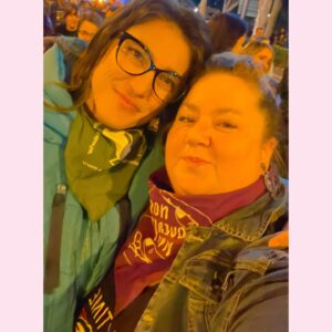 Itziar Castro Instagram - Nos queremos vivas. Vivas y unidas. Vivas y Libres. Vivas e Iguales. Sororidad. Si nos tocan a una nos tocan a todas. Ni una más. Ni una menos. Se acabó! 💪🏼💜

#25N #DíaInternacionalContraLaViolenciaDeGénero #DíaMundialContralaViolenciaDeGénero #DíaMundialContraLaViolenciaMachista #DíaInternacionalContraLaViolenciaMachista #SeAcabó #NiUnaMás #NiUnaMenos #Sororidad #NosQueremosVivas #VivasYUnidas #VivasYLibres #itziar #itziarcastro #itziarcastrovisavis #irenemontero #botigarcia #victoriarosell #angelagonzalezpam #isaserra #sororidad #lobbas #sólosíessí #NoEstamosTodas #NoEstamosTodasFaltanLasAsesinadas