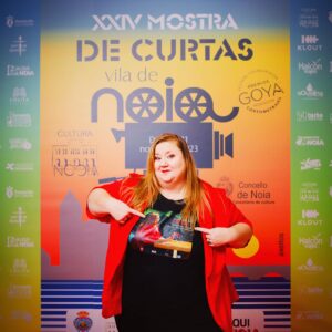 Itziar Castro Instagram - Lo que pasa en Noia no se queda en Galicia 🐙🔥 

Así fue la presentación de nuestro corto “L@ Cita” en la @mostracurtasnoia 

Grazas siempre @alfaiaproduccion 

#lacitacorto #lacita #noia #queimada #galicia #galiciacalidade #festival #corto #cortometraje #itziar #itziarcastro #itziarcastrovisavis #shorfilm #womendirectors #womenfilmmakers #mujerdirectora #queer #queercinema #lgtb #lgtbi #lgtbiq #lgbt #lgbtqia #lesbianlove #womenfilm #comediaromantica #romanticfilm #romanticcomedy #igualdad #diversidad