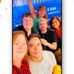 Itziar Castro Instagram - Ha sido un placer CANCANEAR este verano en @avivir de @la_ser Nos hemos reído, compartido, criticado, hemos queerizado las ondas, y todo ello en muy buena compañía! Con la capitana @lululancho y el resto de la troupe @pintamonas @barbaraayuso @guillermoalonso_ @carlescuevas y @palomarando El final del verano 🍻 #radio #programaderadio #cancaneo #cadenaser #humor #colaboradora #itziar #itziarcastro #itziarcastrovisavis #laser #actress #actriz #nomakeupselfie #sinmaquillaje #natural