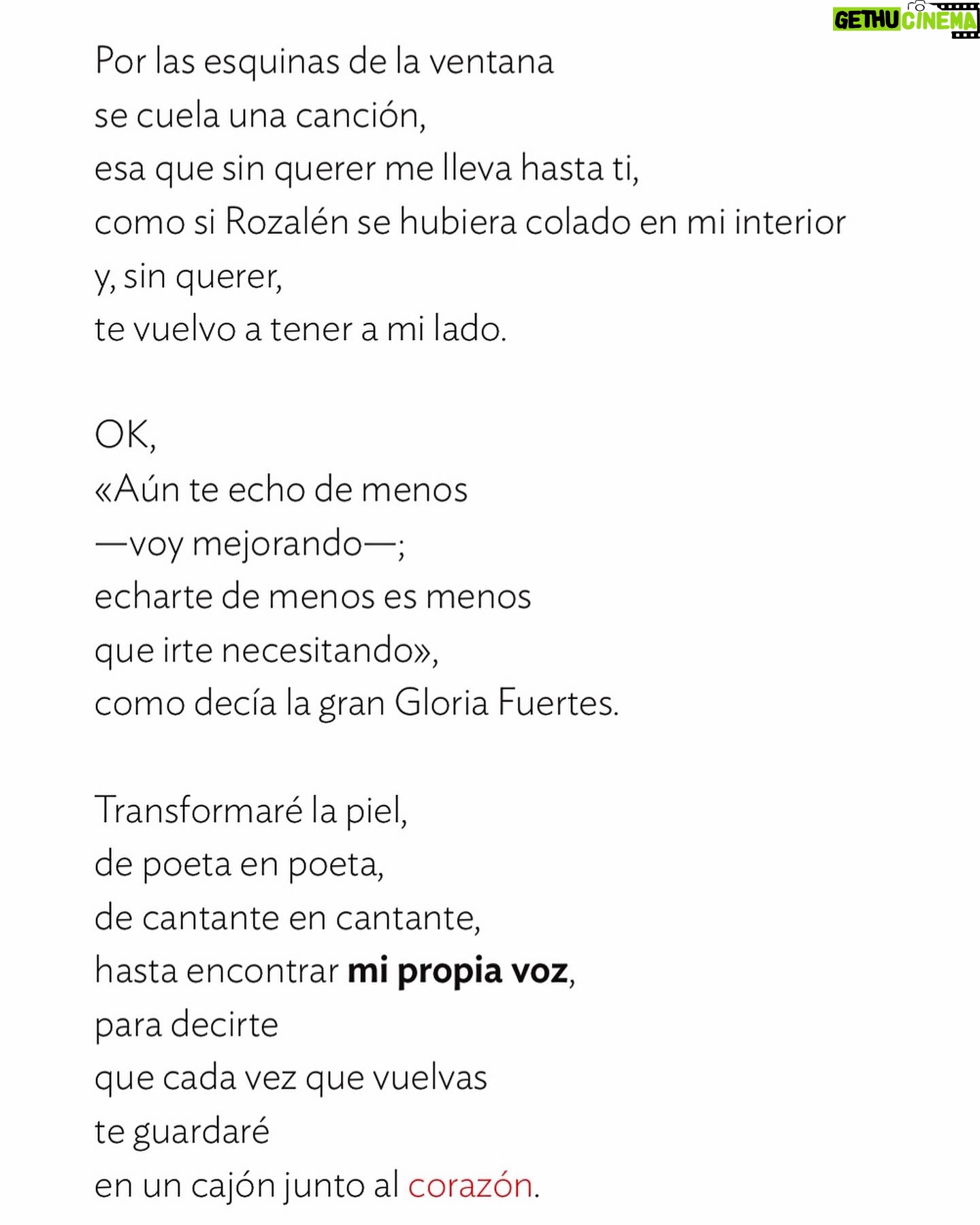 Itziar Castro Instagram - Hoy hace 25 años que nos dejó GLORIA FUERTES, referente en poesía, en visibilidad lésbica, en lucha obrera, en pacifismo… Una lástima no haberla podio conocer en persona, aún así ha sido y es mi referente en muchas cosas, la última, una intervención en rtve diciendo que ella sólo se enamoraba de la buena gente, que la belleza estaba sobrevalorada, y me sumo a ello, viva la buena gente! Aquí mi pequeño homenaje en formato poema, incluido en mi libro #ConElCorazónPorDelante #gloriafuertes #poesía #poema #lesbianavisible #visibilidadelesbica #amor #desamor #poemas #poemadeamor #poemasdeamor #poemascortos #cartacanción #aúnteechodemenos #deamorydesamor #itziar #itziarcastro #itziarcastrovisavis #feminismo #lgtb #lgbt