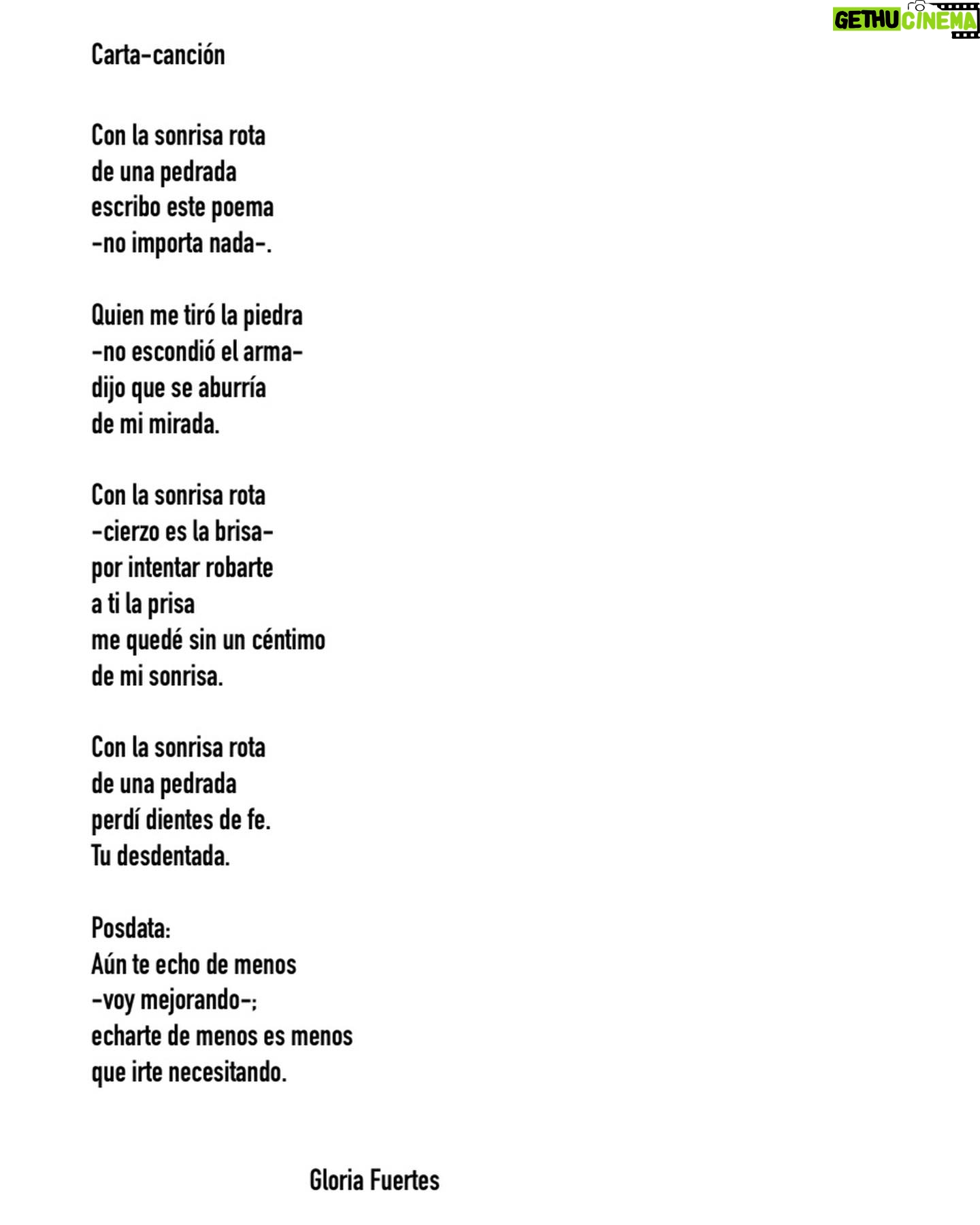 Itziar Castro Instagram - Hoy hace 25 años que nos dejó GLORIA FUERTES, referente en poesía, en visibilidad lésbica, en lucha obrera, en pacifismo… Una lástima no haberla podio conocer en persona, aún así ha sido y es mi referente en muchas cosas, la última, una intervención en rtve diciendo que ella sólo se enamoraba de la buena gente, que la belleza estaba sobrevalorada, y me sumo a ello, viva la buena gente! Aquí mi pequeño homenaje en formato poema, incluido en mi libro #ConElCorazónPorDelante #gloriafuertes #poesía #poema #lesbianavisible #visibilidadelesbica #amor #desamor #poemas #poemadeamor #poemasdeamor #poemascortos #cartacanción #aúnteechodemenos #deamorydesamor #itziar #itziarcastro #itziarcastrovisavis #feminismo #lgtb #lgbt