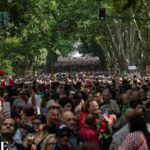 Iva Domingues Instagram - Lisboa , 25 de Abril de 2024 50 anos da Revolução.🌹 Foi bonita a festa, pá ! 📷 @jornalexpresso