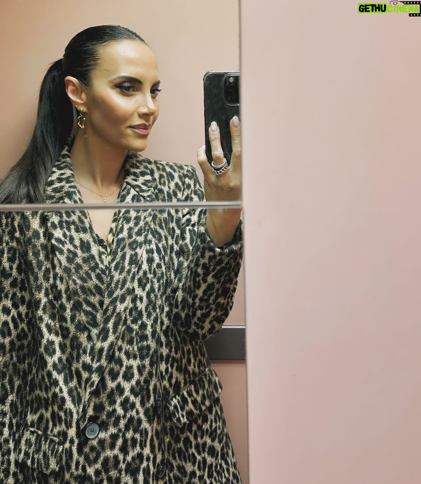 Iva Domingues Instagram - Se este espelho falasse …