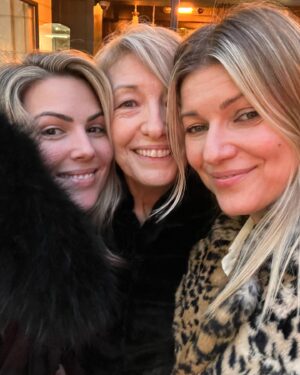 Ivana Miličević Instagram - Ladies who lunch! With my mama and my cousin sister child. @chloetownsend_designs @tonkamilicevic