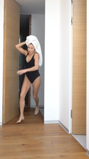 Ivana Surovcová Instagram - Také klasické “kľudné” ráno 🤭
