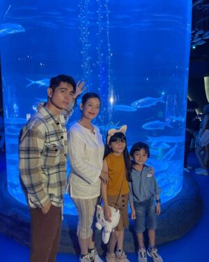 Ivanka Suwandi Instagram - Sunday walk at @jakartaaquarium 🌸🌸💗💗 @asyafriena_alatas @adskhanmahres  @dellila_26 💋💋💋🌺🌺 @achaprayogi