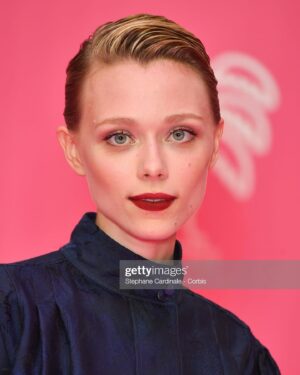 Ivanna Sakhno Instagram - 👁♥️ @giorgioarmani ♥️👁