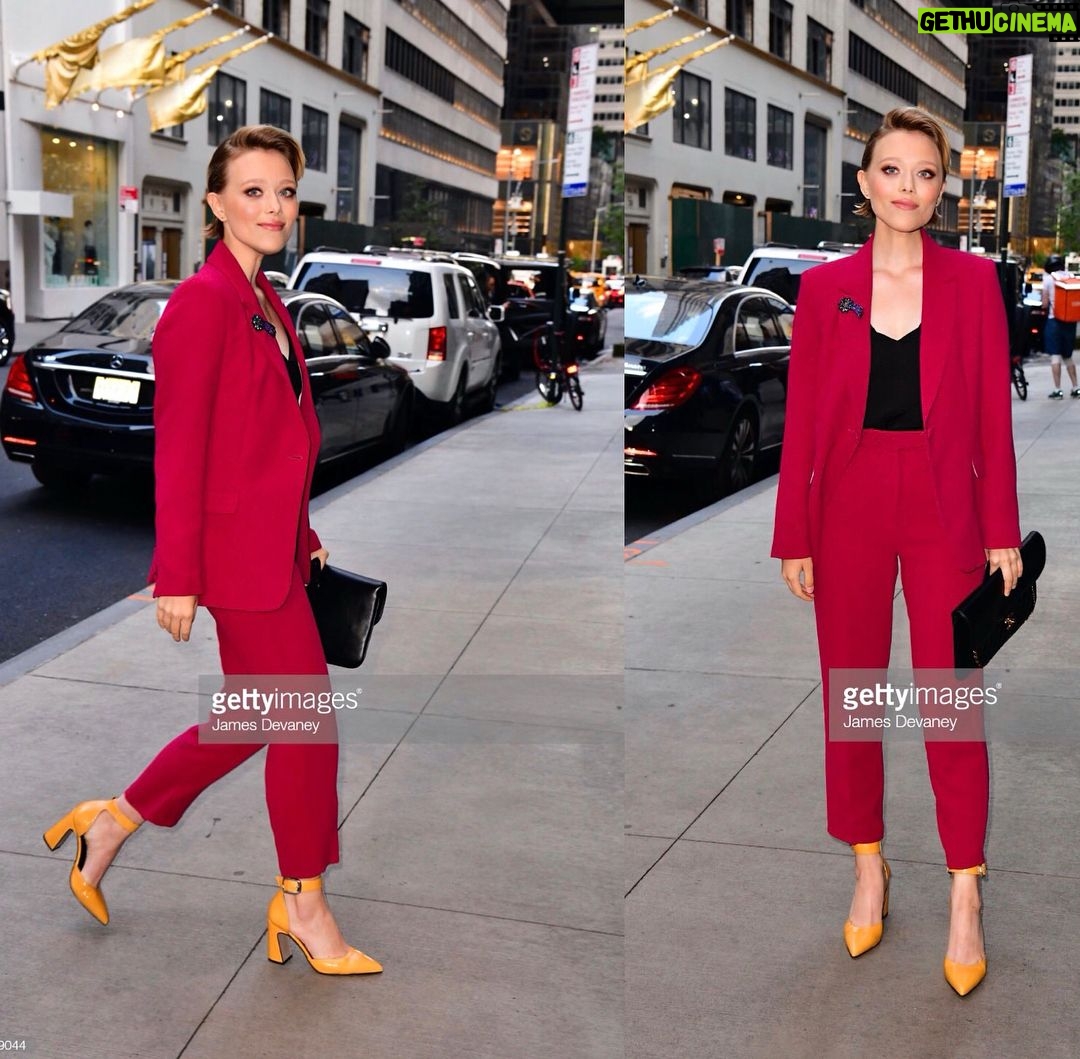 Ivanna Sakhno - 7.5K Likes - New York🍎🌈