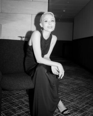 Ivanna Sakhno Instagram - A @ysl moment before @europeanfilmacademy last night.♥️x