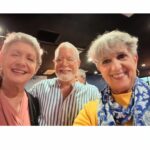 Ivonne Coll Instagram - Fui a ver la Presentación de Wilda Rodriguez en el Moneró Cafe de "Hasta las Tetas". Su trabajo brillante como siempre. Aqui una series de fotos con Wilda Rodriguez, Siverio Perez, Carmen Yulin ,Toño Martorell, Carlos Maldonado, Rafael Trelles y la muy querida amiga Ronnie Billini. Una noche espectacular!