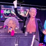 Ivonne Coll Instagram - Fui a ver la Presentación de Wilda Rodriguez en el Moneró Cafe de "Hasta las Tetas". Su trabajo brillante como siempre. Aqui una series de fotos con Wilda Rodriguez, Siverio Perez, Carmen Yulin ,Toño Martorell, Carlos Maldonado, Rafael Trelles y la muy querida amiga Ronnie Billini. Una noche espectacular!