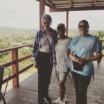 Ivonne Coll Instagram – Horas antes del apagon, disfrutando en Juncos con mi hermana Millie y nuestra querida amiga/hermana Wanda Ortiz.
#apagonportóslaos
#PuertoRico
#baddeal#LUMA
#privateenergycompany 
#rippoff#otrotumbe