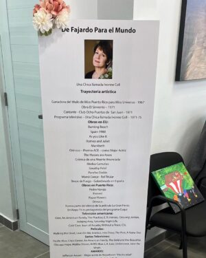Ivonne Coll Instagram - Recibí un homenaje en mi pueblo de Fajardo Puerto Rico, donde se ha creado un museo de las artes. Se llama Casa Cultural Joaquin Mouliert, donde también están mis retratos y las de muchos otros artistas prominentes kariduros.
El honorable alcalde José Anibal Meléndez Mendez me otorgó una bella canasta de flores junto a otros obsequios otorgados por otros miembros del pueblo hacia mi. Me encontré con Anita Ferrero, quien está conmigo en la primera foto. Yo llevé la fotografía de cuando ambas teníamos un año y medio en casa de titi Panchita en Fajardo posando yo en mi culero y mi flor de amapola en la cabeza y ella con su pañuelo español.

Me galardonaron con fotos y placas de reconocimiento y con flores vivas como gardenias y orquídeas, ya las cuales ya replanté! 

En el evento se encontraba también Paquitin, con quien me di mi primer beso de niña y mis primas postizas de pueblo, Lizzy y Madeleine Hones.

Fue un placer encontrarme con la primera dama del pueblo, la querida madre del alcalde. Y fue un honor que el niño de 10 años estudiante de arte, Joel Flores Candelario, me obsequiara con una de sus obras hecha para mi, la cual enmarcaré muy pronto.

Al final me pusieron la música de "Una Chica Llamada Ivonne Coll", mi tema musical de mi programa de televisión de los años 70 porque me he dado cuenta que nunca dejaré de ser la chica tropical para esa generación de antes, aunque para la de ahora sea Abuela.

#puertorico #myhometownpayshomagetome #Fajardo