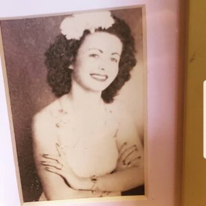 Ivonne Coll Instagram - Remembering my incredible mother, Rosita Mendoza, better known as "Mamita". The most incredible woman I have ever known.A true force of nature , my mother. Que Dios te Bendiga Mamita, te quiero mucho.♡