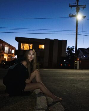 Ivy Levan Instagram - Hanging out with all my friends. 
. . .