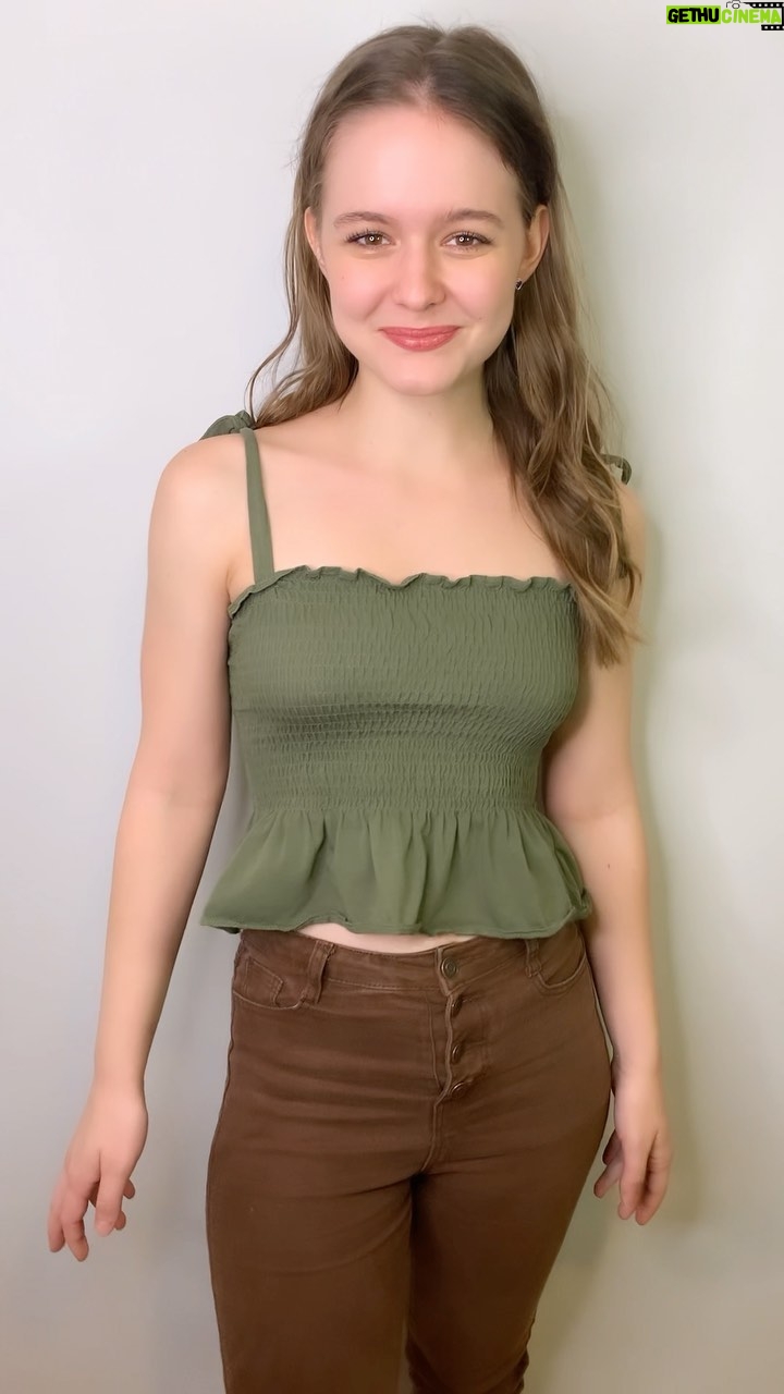 Izabela Vidovic Instagram - I’m still working on my series of failed audition slates but as you can see, it’s going well so far #actorslife #reels