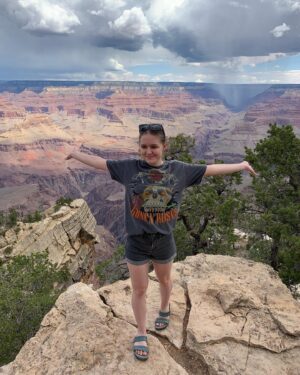 Izabela Vidovic Instagram - Took a drive across the country and caught some beautiful things along the way 🧡