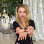 Izabella Miko