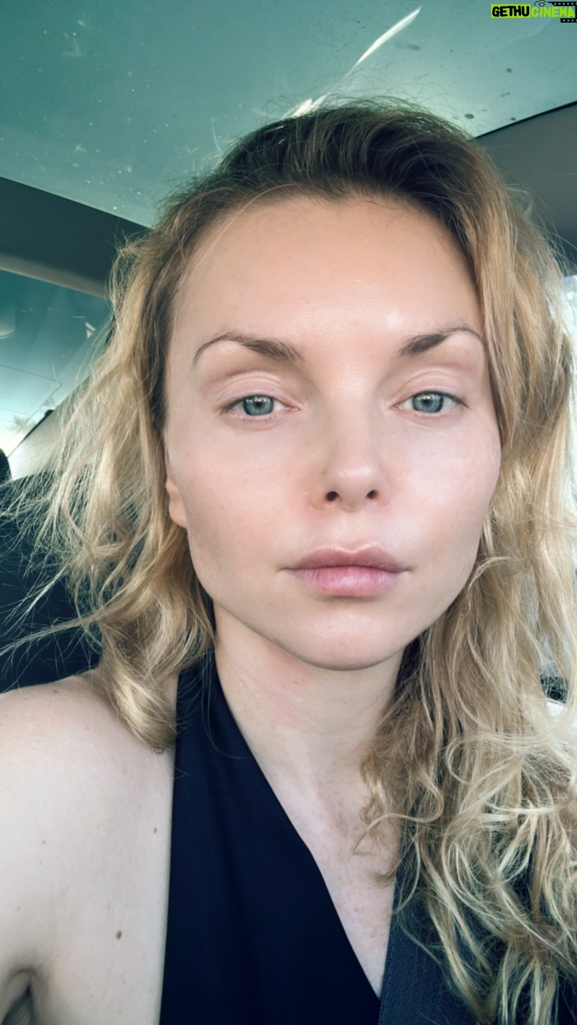 Izabella Miko - 1.4K Likes - The biggest growth happens for me when I allow myself to feel it all and let the feelings run their course and āteachā me where to look within myself. If you donāt know why youāre depressed or unmotivated ASK in your journal, but then allow all these feelings to come up and sit with them and START WRITING. You will be shocked how freely your subconscious will share info with you.
Everything around us is telling us to run away from pain, escape to a better place. YOU HAVE THE BETTER PLACE INSIDE YOU, you just donāt know it yet and itās much easier to accept an okay life then to get uncomfortable. Trust me I get it:-) But if youāre ready to finally step in to something extraordinary, to finally experience a new reality, get ready for a bumpy ride, itās worth it!
#selfgrowth #expandingconsciousness #getuncomfortable #shadowwork #feel #catchfeelings #catchingfeelings #innerwork #higherconsciousness #highervibration #highvibes #selfawareness #spiritualawakening #meditation #consciousness #beingofservice #cantstopwontstop #smile #thehappynow #mindfull #mindfulness #being #manifestation #stillness #justbe #manifest #loa #lawofattraction #higherfrequency #awoken