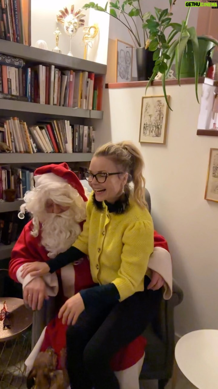 Izabella Miko - 3 Likes - When your dad @mamteatrpolska is an actor, you never know what kind of an outfit heās going to come down in š Now you know where my silliness and crazy ways come from!
Never miss an opportunity to make your inner child happy, therefore never miss an opportunity to sit on Santaās lap and reaffirm that you in fact were THE GOODDEST GIRL all freakin year long!
Were you?
#actorslife #actors #santaiscoming #familytime #poland #polishgirl #polskadziewczyna #tata #tatus #daddaughter #actorsfamily #acting #santaslap #christmastime #family #innerchild #neverstoplaughing #laughteristhebestmedicine