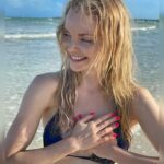 Izabella Miko