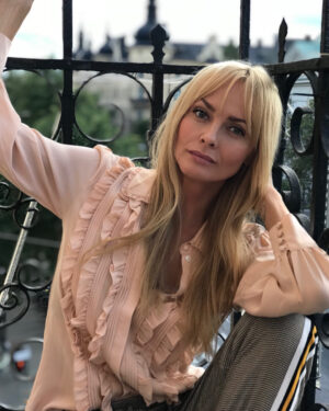Izabella Scorupco Instagram - 💋 I’m madly crazy in love with anything and everything by @maylastockholm #perfection