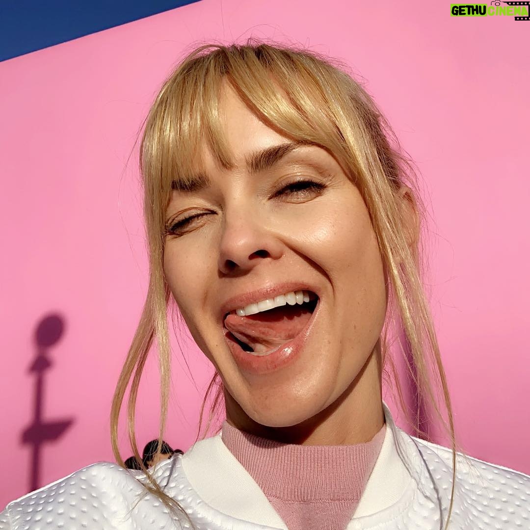 Izabella Scorupco - 6.2K Likes - Ka-Ching! 💓