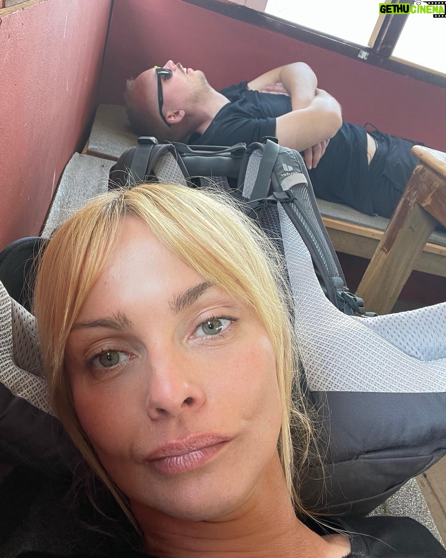 Izabella Scorupco - 5.3K Likes - Another day in paradise 🇳🇵🏔🇳🇵 Missa inte ”The Journey - 15 dagar i Nepal” ikväll på @viaplaysverige @tv3se