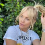 Izabella Scorupco Instagram - 🖤 @marianilsdotter 🖤