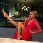 Izabella Scorupco Instagram - Good bye 2020, fuck off and never come back! Happy New Year everyone! 2021 I love you already 💋🥂🍾💋