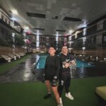 Jéssica Andrade Instagram - Tínhamos uns pares de luvas,uns metros quadrados , motivo e vontade de sobra . Se movimentando com minha parça @jessicammapro 🫠 . . . . . . #ufc #prvtgirls #bjj #mma #boxing #boxe #nogigrappling #nike #venum #barber #espoter #fight #okaydeebarbearia