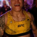 Jéssica Andrade Instagram - Será que vem bônus aí? [ @JessicaMMAPro | #UFC300 | Ao vivo AGORA no @UFCFightPassBR - assine no link da Bio]