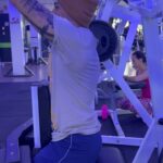 Jéssica Andrade Instagram - Bora fazer força que a luta não foi Marcada mais os treinos não param obrigado @marcopreparadorfisico pelo ótimo trabalho sempre e obrigado a @lightfitness_concept pela parceria @nobruprvt @prvtsjp