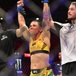 Jéssica Andrade Instagram - No final de 2011, Jéssica Andrade (@jessicammapro), que já praticava o jiu-jitsu, recebeu o convite para uma luta de MMA em um evento próximo de sua cidade, Umuarama, "uma bem pequena do interior do Paraná", como descreve em entrevista à nossa colaboradora de lifestyle, @mariluisapp. “Eu nem sabia o que era MMA, mas topei o desafio”, conta. A partir daí, Jéssica começou a treinar e, após algumas lutas vencidas, percebeu que poderia fazer carreira. Em 2013, mudou-se para o Rio de Janeiro para focar somente no esporte e, nessa época, o Ultimate Fighting Championship (UFC) abriu pela primeira vez uma categoria feminina e a contratou. No dia 27 de julho de 2013, ela se tornou a primeira brasileira a lutar no octógono e, hoje, coleciona uma porção de vitórias. Leia a entrevista completa para conhecer a história de Jessica no nosso link da bio.