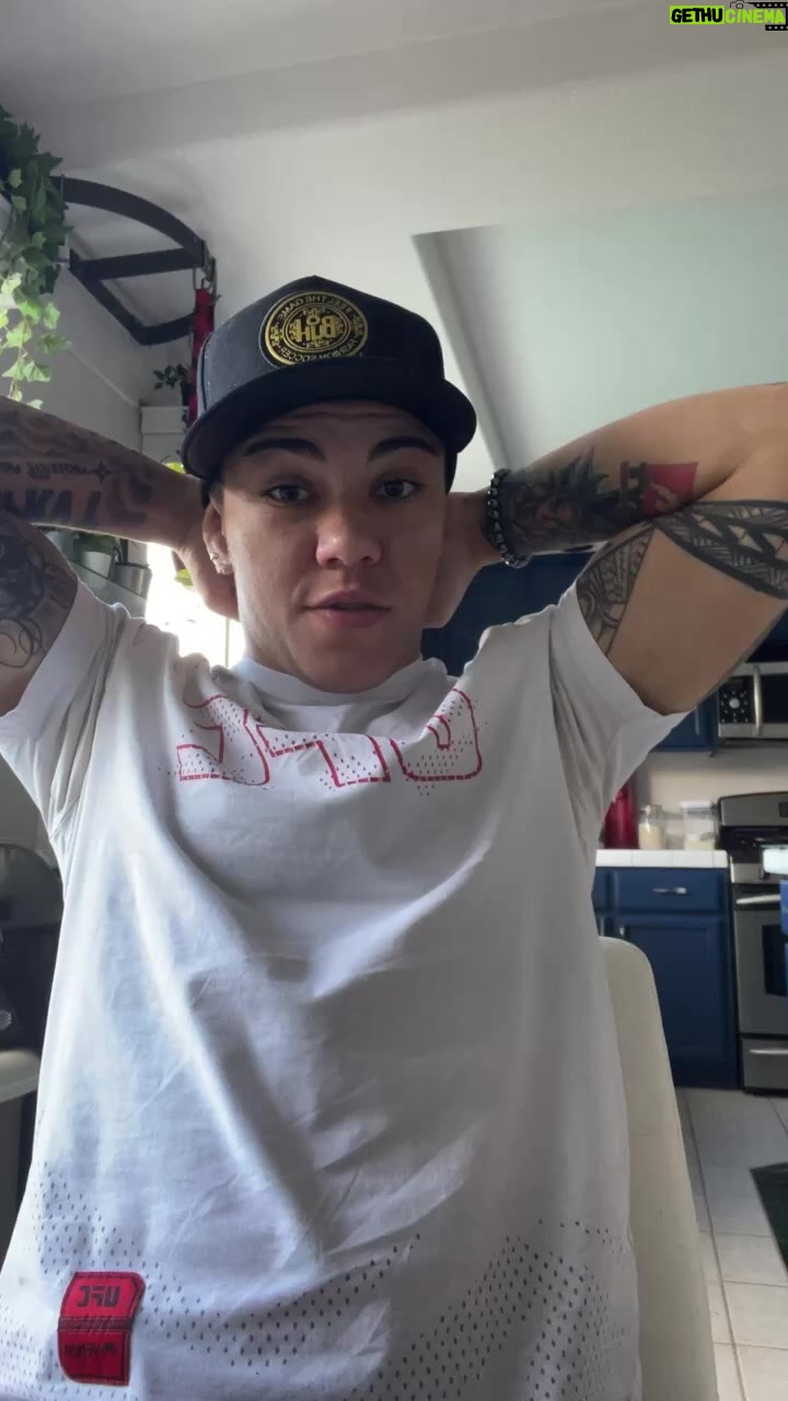 Jéssica Andrade - 1.8K Likes - Passando um tempo com a galera