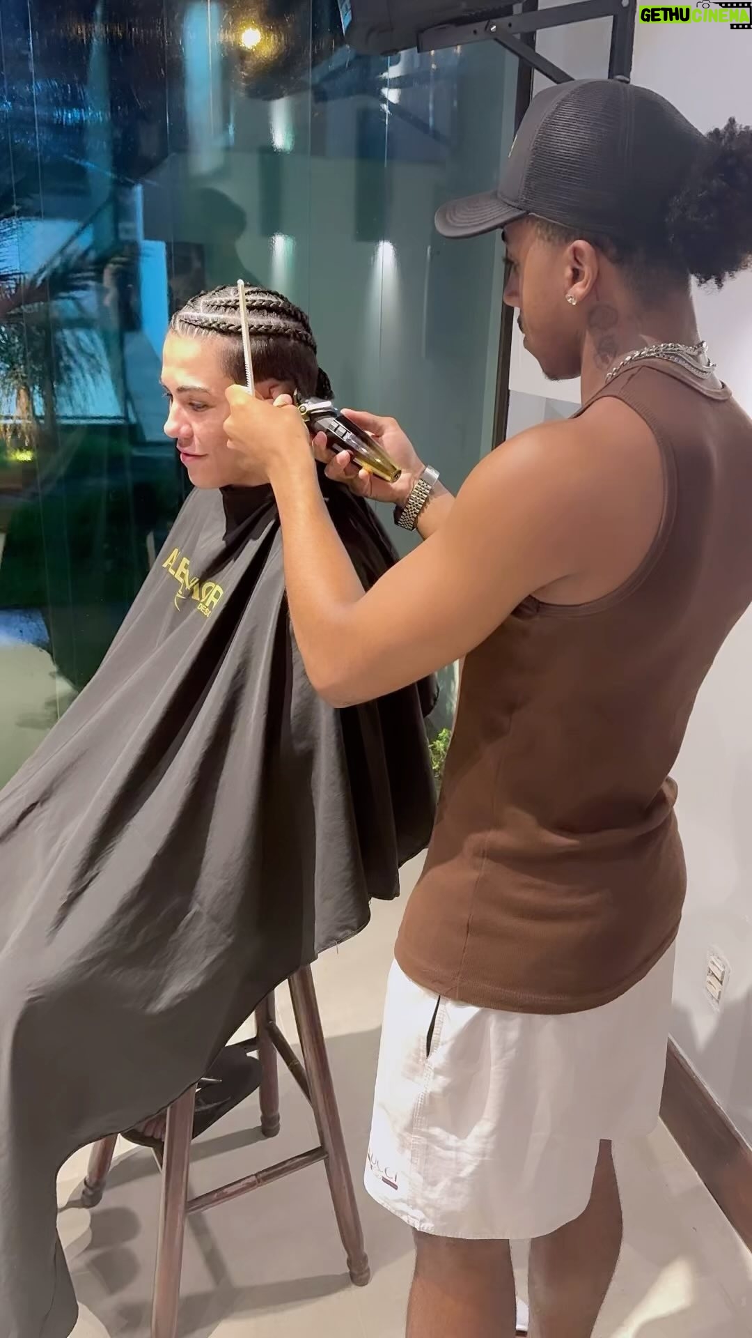 Jéssica Andrade Instagram - Chegamos com cabelo na régua para o ufc 301 obrigado @wevertonsouzasilva18 ficou top