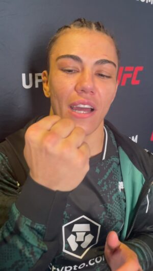 Jéssica Andrade Instagram - Única lutadora do UFC com vitórias em três categorias de peso. Ex-campeã dos palhas e ex-desafiante ao título dos moscas. Respeitem, apenas isso! #ufc295 @jessicammapro