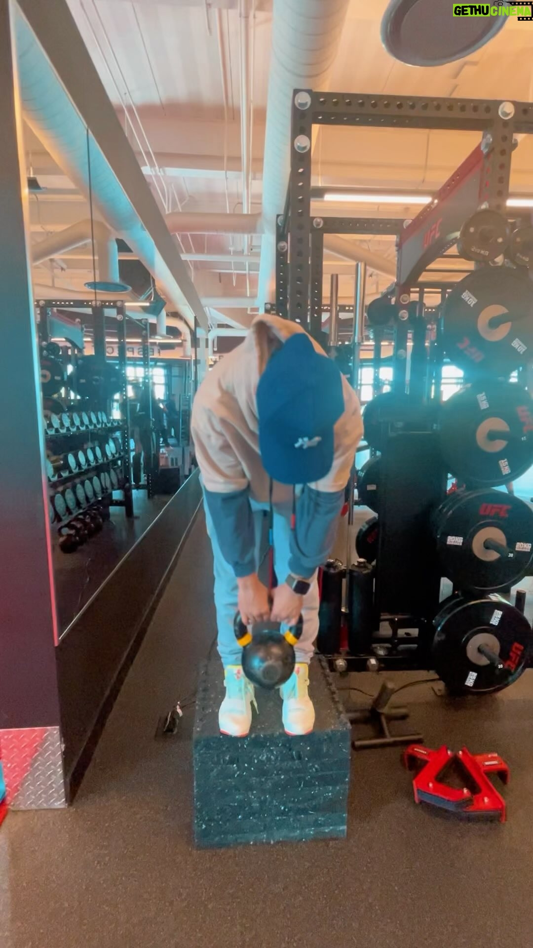 Jéssica Andrade Instagram - Produzido por @marrimoraiis muito obrigado arrasou no vídeo vamos com tudo para mais uma vitória