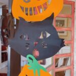 Júlia Belard Instagram – Se não consegues vencê-los, junta-te a eles! 🎃🕷️👻Mais logo partilho convosco as nossas máscaras 🧟‍♀️🧙🏼‍♀️