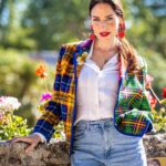 Júlia Belard Instagram - This friday!! 🌟🌺🌿 With my grandmother’s special blazer 🪆💚❤️🩷